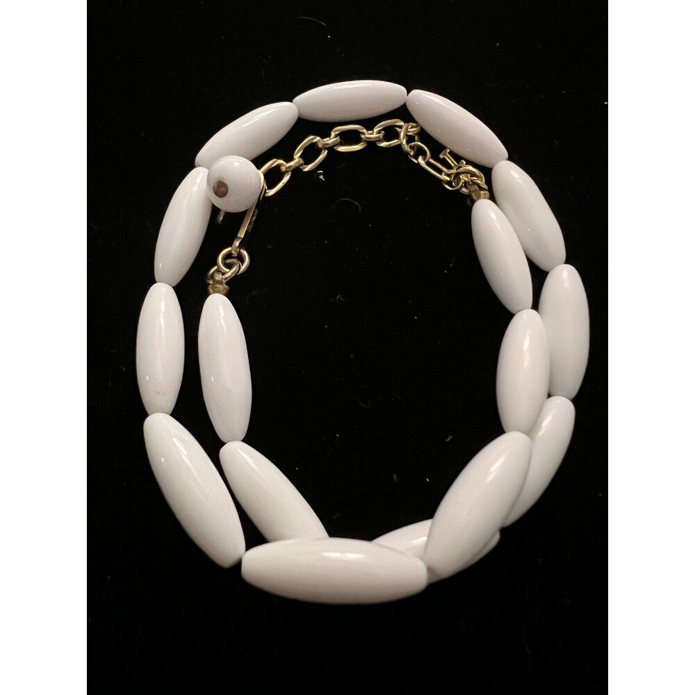 Vtg Trifari White Beaded Double Wrap Bracelet 12.5-14.5"  w/ Goldtone Metal